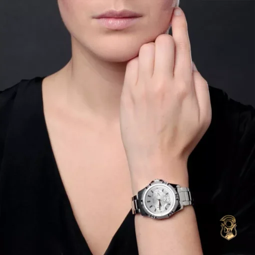 Guess Frontier Dynamic Feminine Watch 36mm